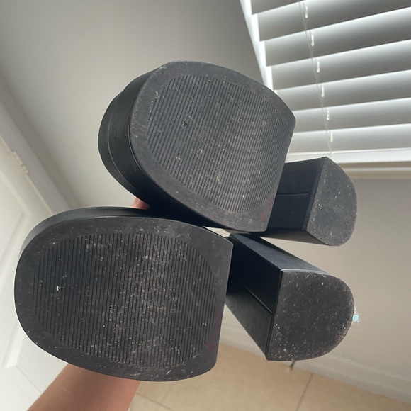 Steve Madden cagey sandal - Picture 3 of 3